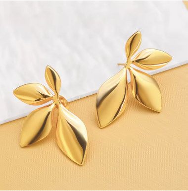 Auvella Golden Petal Stud Earrings