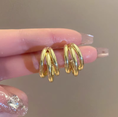 Auvella Twisted Gold Hoop Earrings