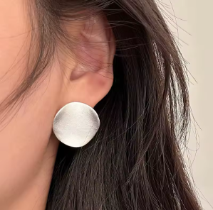 Auvella Brushed Silver Disc Earrings