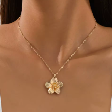Auvella Golden Blossom Pendant Necklace