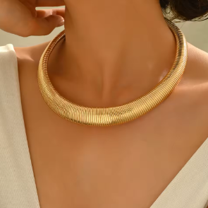 Auvella Golden Radiance Collar Necklace